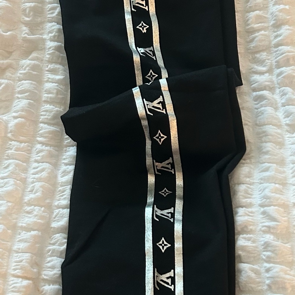Inspired Black Designer leggings. - Picture 2 of 3